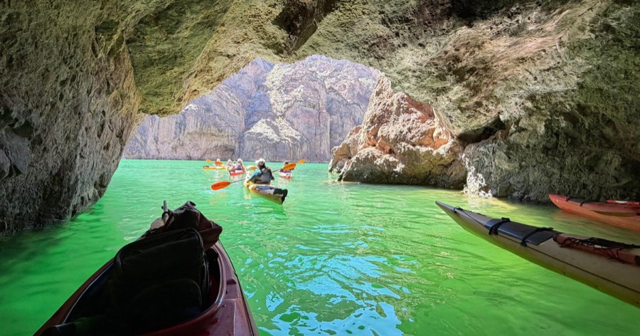 Tour photo: LAS VEGAS: Guided Emerald Cave Kayak 3 Hour Tour